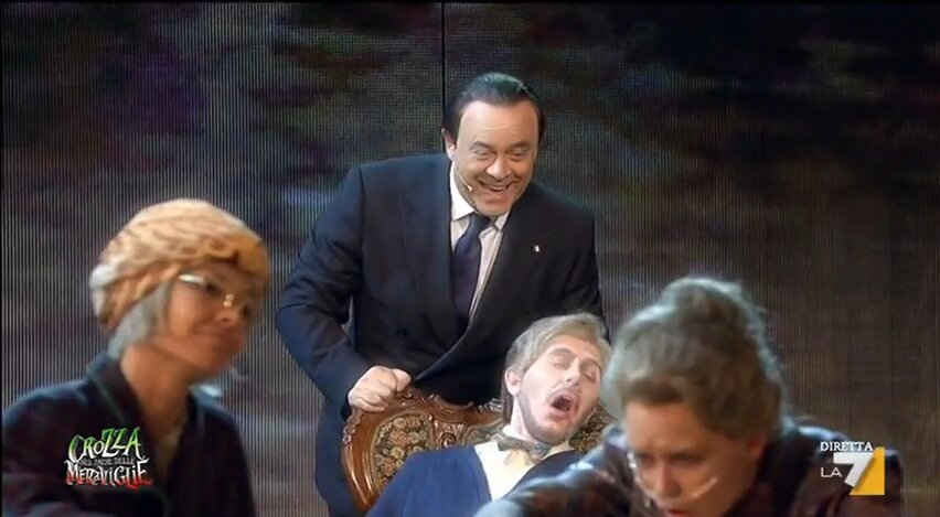 crozza_berlusconi_anziani