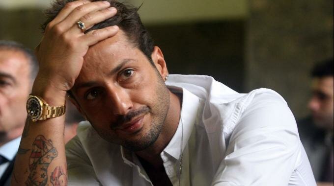 Fabrizio Corona in aula (Alive)