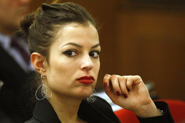 sara-tommasi-viso