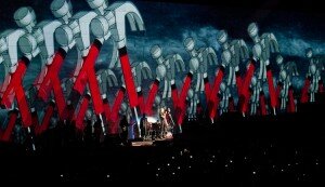 roger-waters_the-wall_-20100916-222101-_1330145