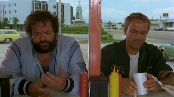 duesuperpiediquasipiatti