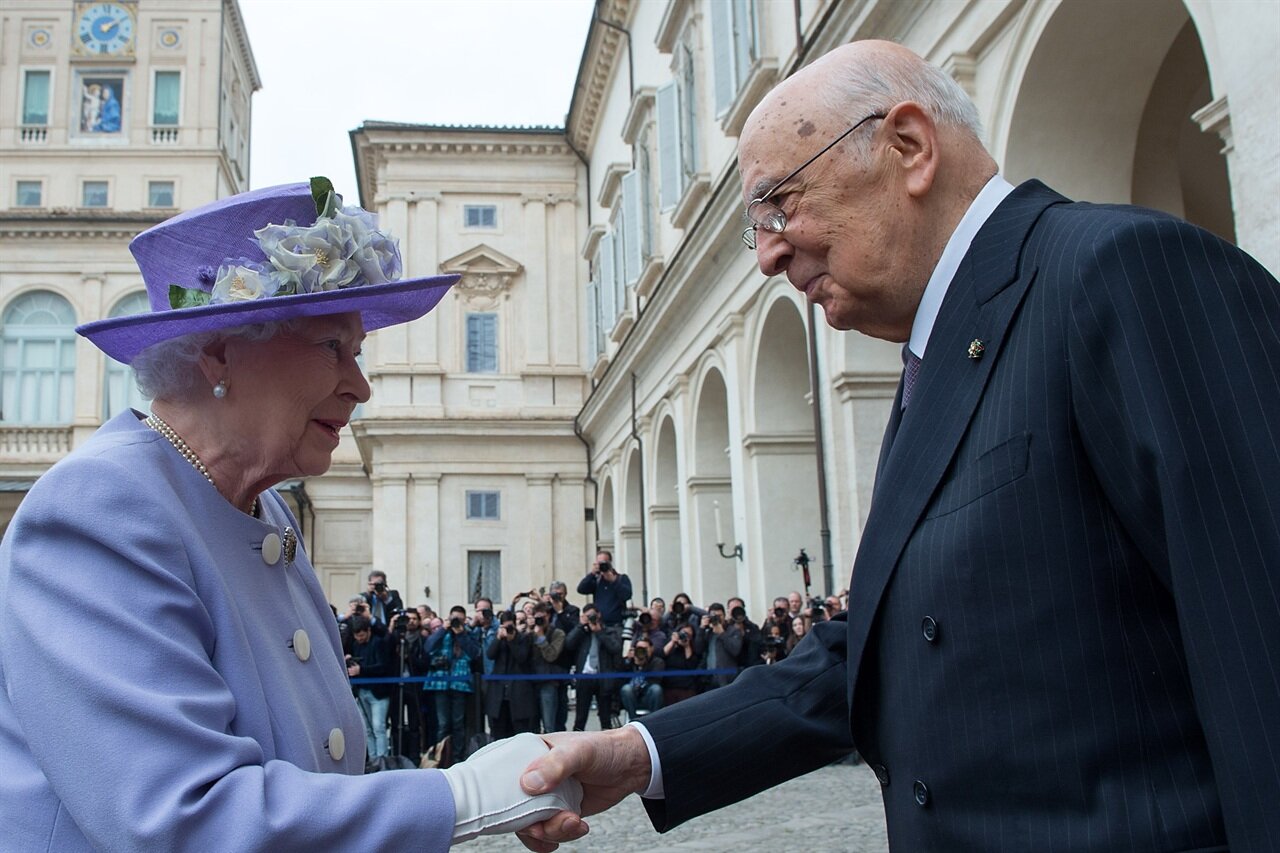 giorgionapolitano_elisabettaII